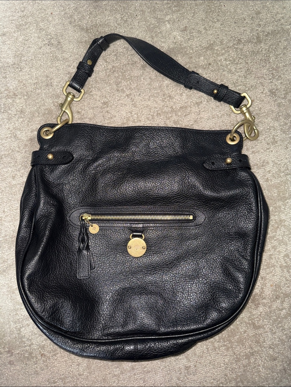 Mulberry beautiful black leather bag! Gold tone hardware. See desc.